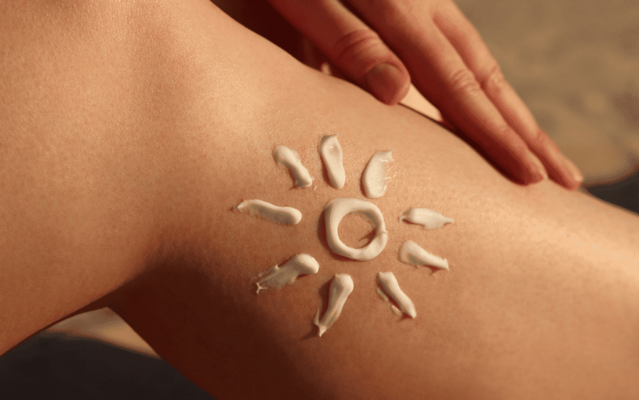 Jambes lourdes en été : pourquoi la chaleur les accentue-t-elle ?